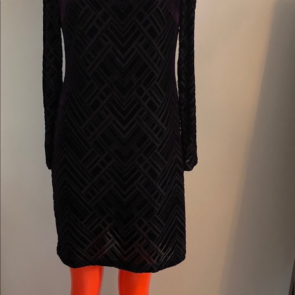 DRESS PURPLE VELVET GEOMETRIC PATTERN - Picture 4 of 4